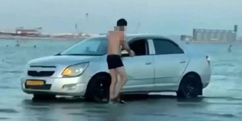 Каспий теңізіне көлігін жуған азаматқа қомақты айыппұл салынды