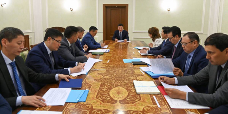 Ерлан Қарин Ұлттық құрылтай отырысындағы тапсырмаларды іске асыру бойынша жиын өткізді