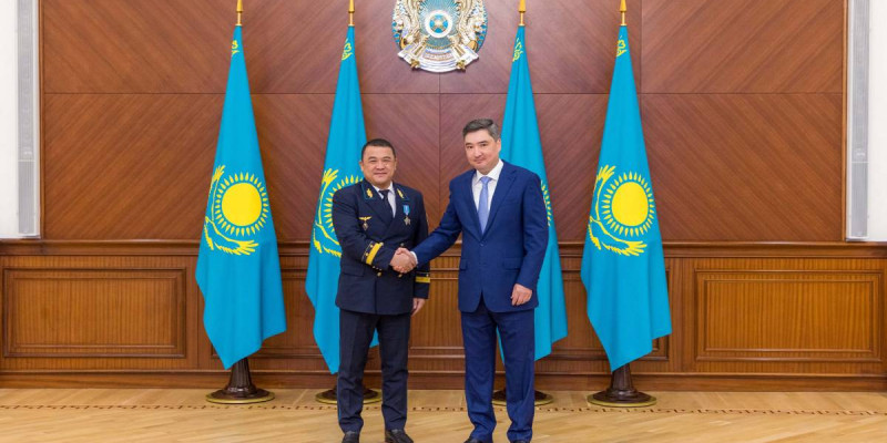 Олжас Бектенов Президент атынан көлік саласының қызметкерлеріне мемлекеттік наградалар табыстады