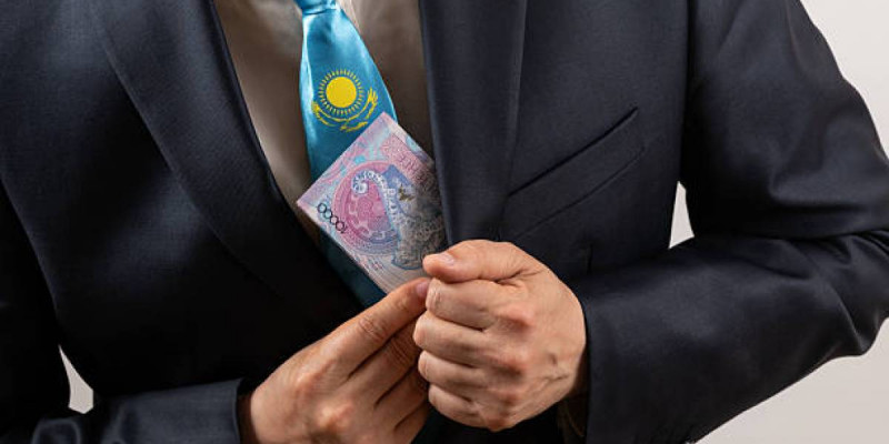 Солтүстік Қазақстанда шенеунік 15,9 млн теңге жымқырған