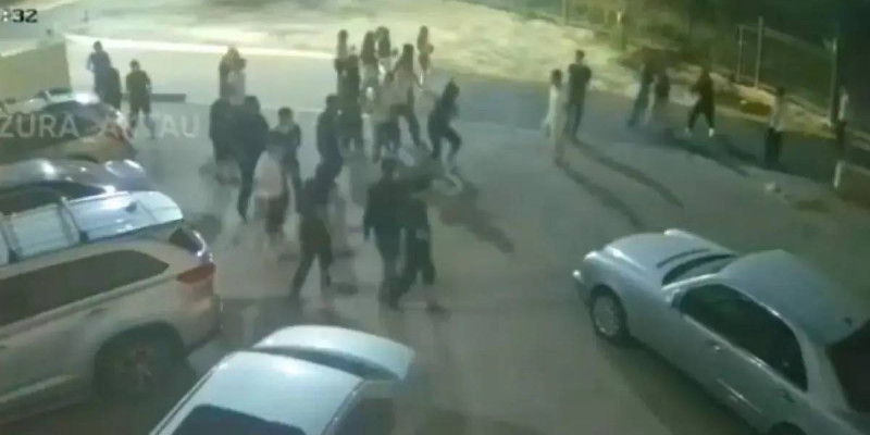 Ақтауда жаппай төбелес болды (ВИДЕО)