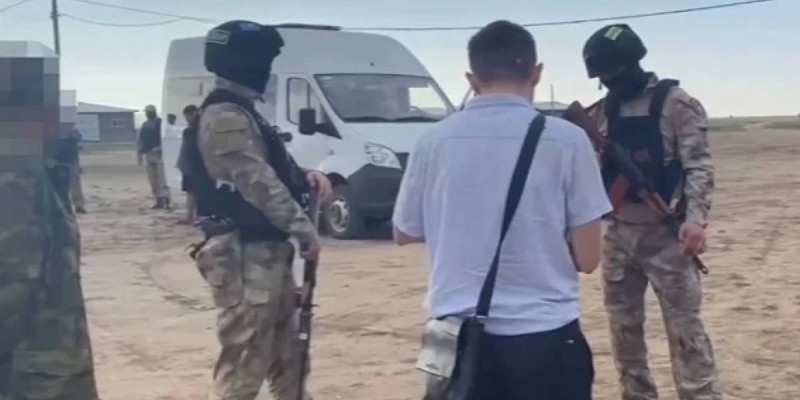 БҚО-да қару мен киік мүйізін заңсыз сақтаған шаруа қожалығының басшысы қамауға алынды
