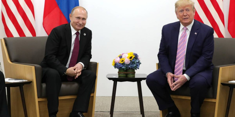 Бүгін Трамп пен Путин кездеседі