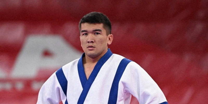 Жұмажан Қожамбеков әлем чемпионатында өзбек балуанын ұтып, жеңімпаз атанды (ВИДЕО)
