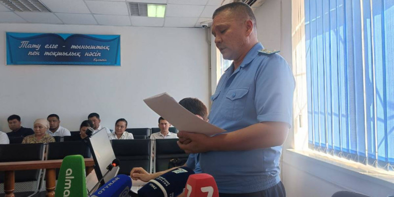 Прокурор Берденовті атқан Ернар Жиембайды 11 жылға соттауды сұрады