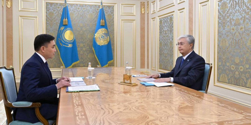 Президент Шымкент қаласының әкімін қабылдады