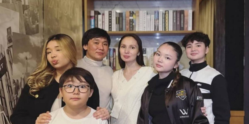 «Қадірін біліп жүрмін»: Қайрат Нұртас бесінші баласы туралы қатысты пікір білдірді