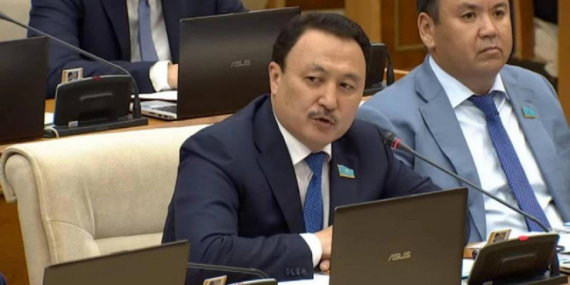 Ұлытау өңірінің халқы сапалы медициналық көмекке зәру – депутат