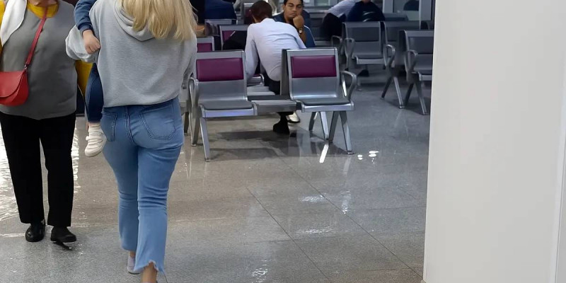 Ақтауда әуежай мен спорт кешенін су басты