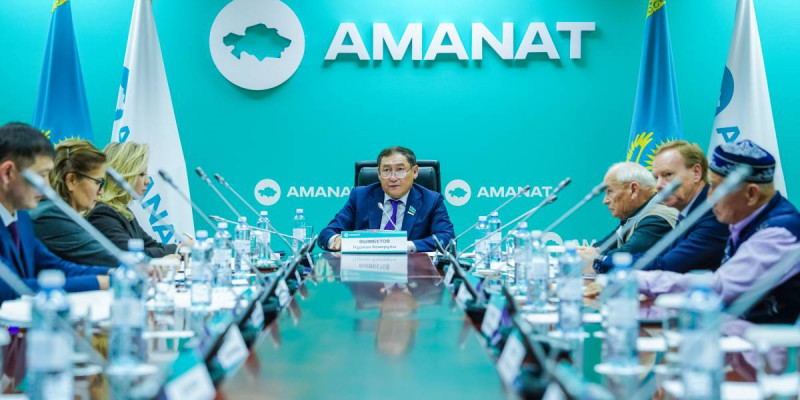 «AMANAT» партиясы жалған транзит пен «көлеңкелі» импорт мәселесін көтерді