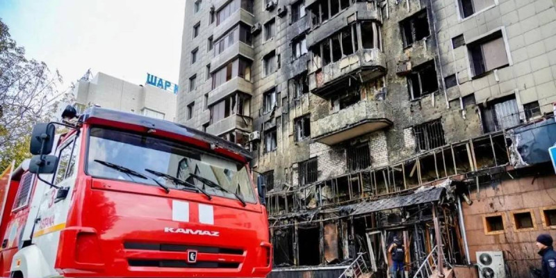 Астанада көп қабатты тұрғын үй өртеніп, 8 пәтер зардап шекті