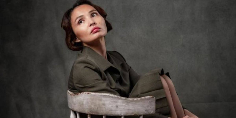 «130 мың теңге тұрады»: Жұлдыз Әбдікәрімова үйіндегі заттарын сатылымға шығарды