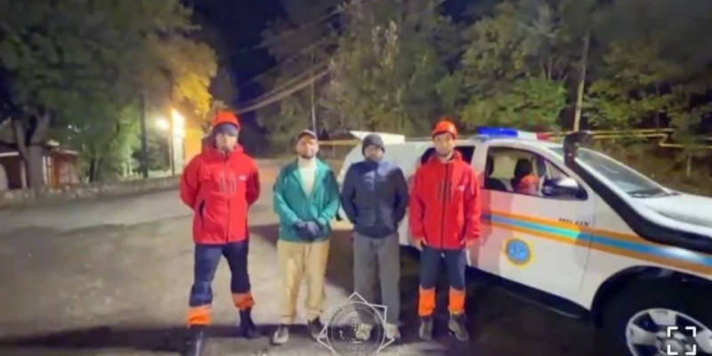 Алматы тауларында екі үндістандық студент құтқарылды