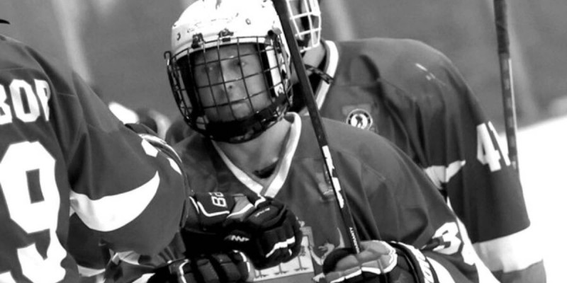 Ресейде матч кезінде хоккейші қайтыс болды