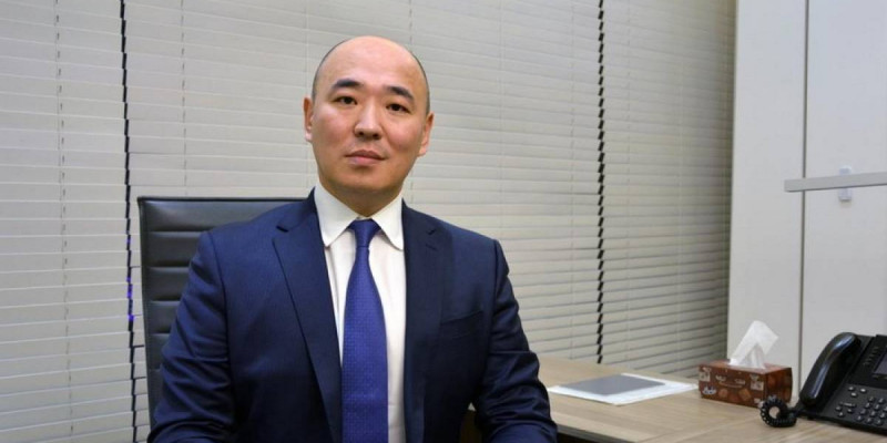 Қанат Шарлапаев қызметінен кетті