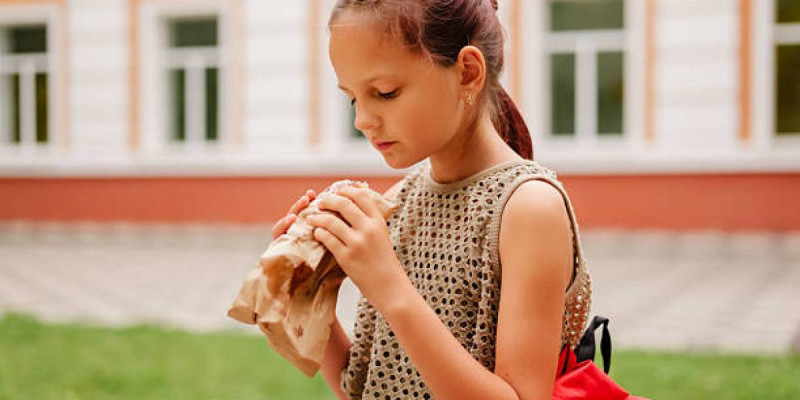 Оралда 10 жастағы қызды арқанмен тұншықтырмақ болған адам іздестіріліп жатыр