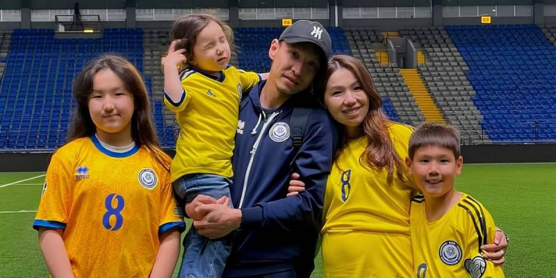 Футболдан Қазақстан ұлттық құрамасы Асхат Тағыбергенді құттықтады