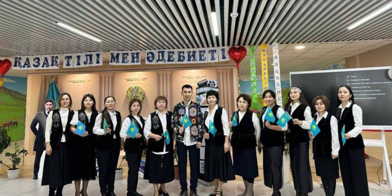 Елордада 50 жылға жуық еңбек өтілі бар ұстаздар династиясы тұрады