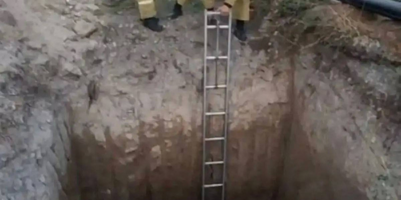 Іле ауданында ер адам шұңқырдағы жаңбыр суына тұншығып қала жаздады