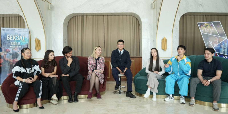 Түркістан музыкалық драма театры жаңа маусымды Бекзат Саттарханов туралы қойылыммен ашпақ