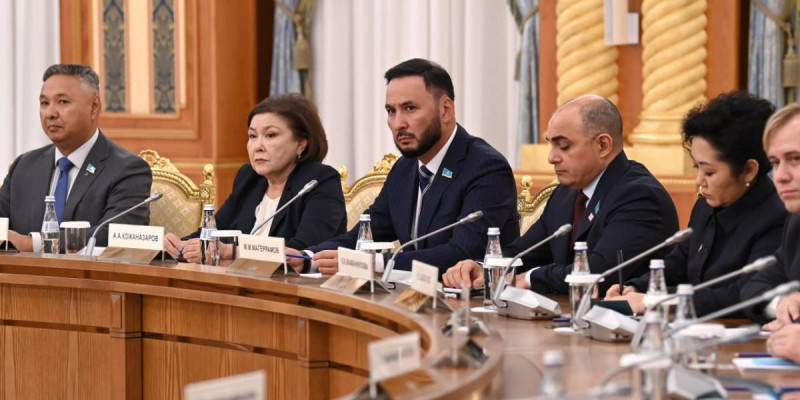 Парламенттік реформа бойынша азаматтардың ұсыныстары eOtinish және eGov арқылы қабылданады