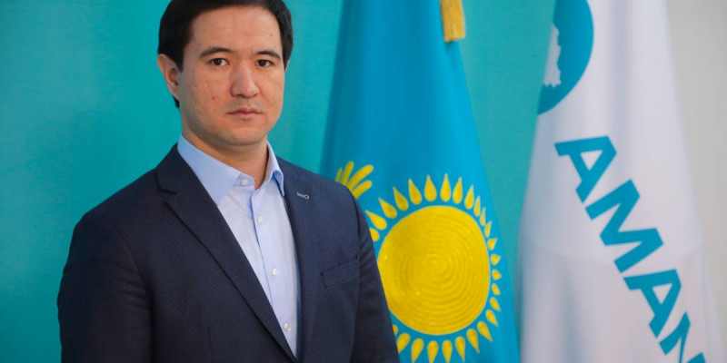 Президенттік жастар кадр резервінің мүшесіне Мәжіліс депутатының бос мандаты берілді