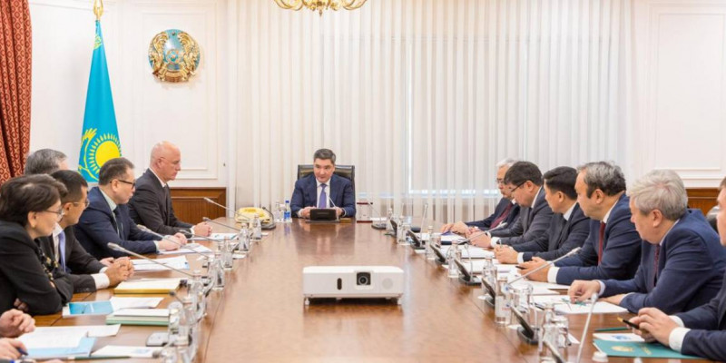 Үкімет Президент тапсырмаларын орындау мәселелері бойынша кеңес өткізді