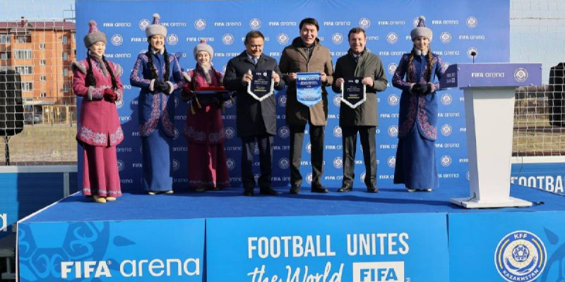 Көкшетауда FIFA Arena бағдарламасы аясында салынған футбол алаңы ашылды