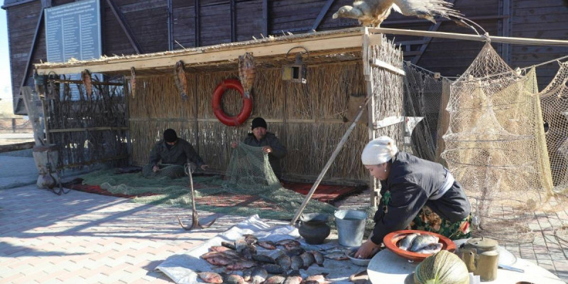 Балықшылар мерекесі, «кеме қалған»  және тарпаң құландар