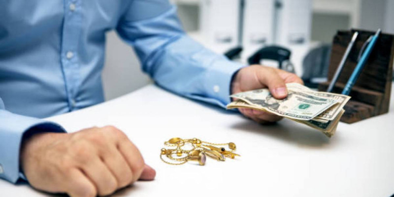 Шымкент тұрғыны ломбардтан 1 млрд теңгенің мүлкін ұрлаған
