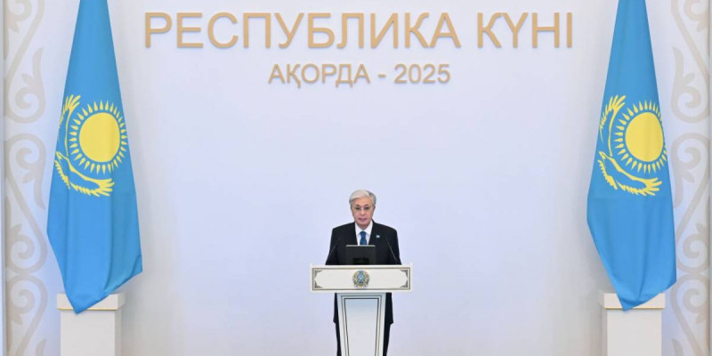 Президент Ахмет Байтұрсынұлы атындағы мемлекеттік сыйлықты алғаш рет табыстады