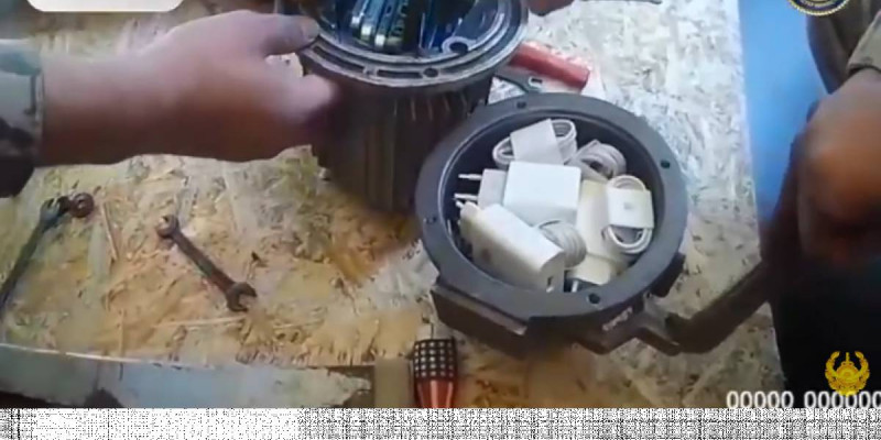 «Тігін машинасына жасырған»: Өскеменде ер адамның заңсыз әрекеті әшкереленді (ВИДЕО)