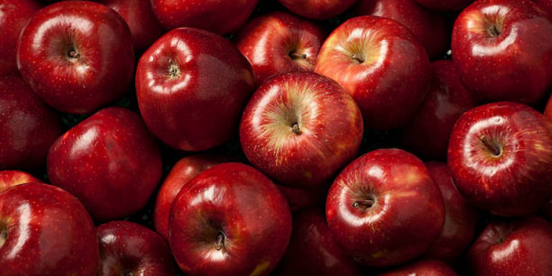 Адамдар жылтыраған заттарға 72% көп ақша төлеуге дайын — зерттеу нәтижесі