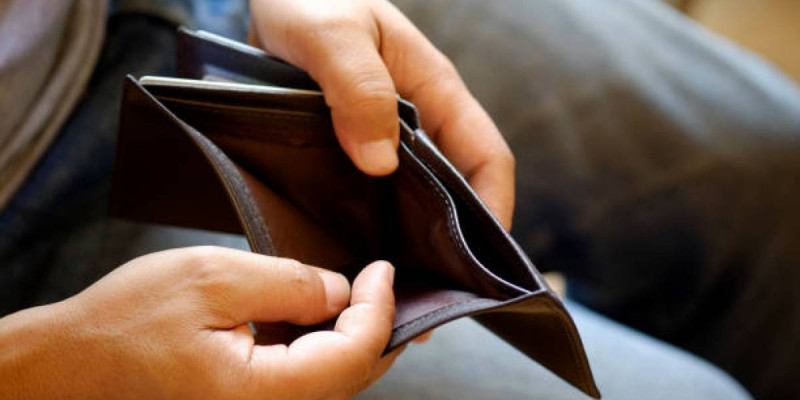 Жалақының 48%-ы алғашқы 48 сағатта жұмсалып кетеді – зерттеу