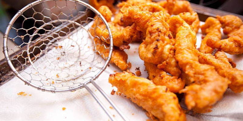 Түркістанда 14 адам фастфудтан уланып қалды