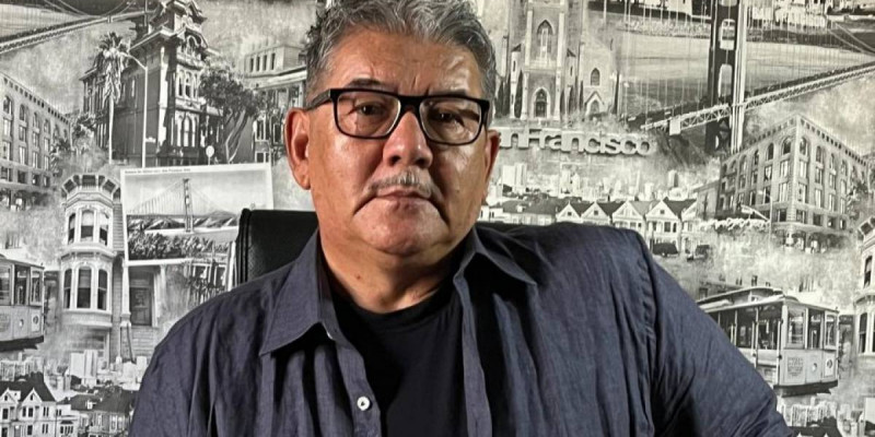 Ашық теңізде арпалысқан жалғыз қайық