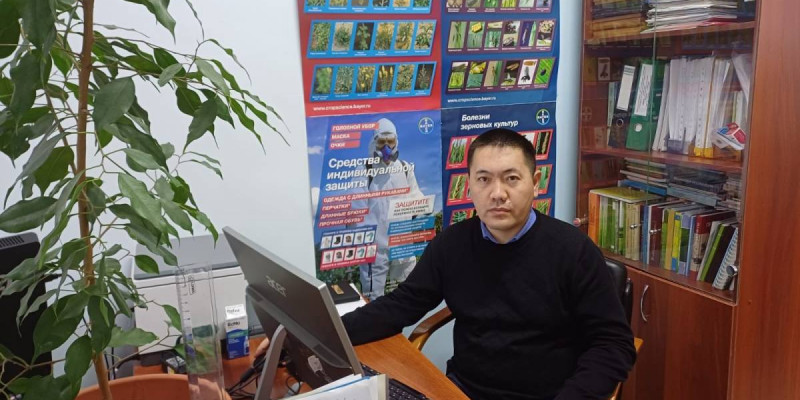 Шегіртке «шеруіне» тосқауыл қойған ғалым