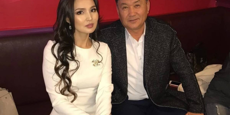 «Жұлдызда шаруаларың болмасын»: Қайрат Нұртастың әкесі келінін сөз қылғандарға жауап берді