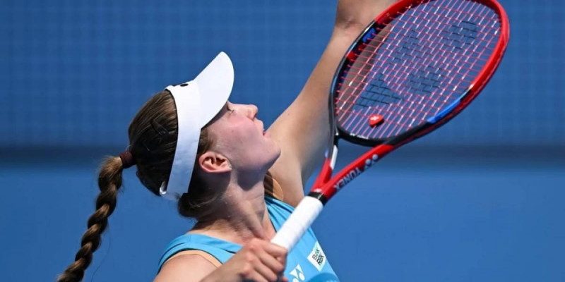 Елена Рыбакина WTA Finals турнирін жеңіспен бастады