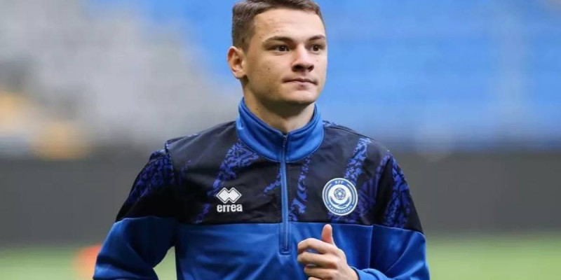 Футболшы Ислам Чесноков Шотландия клубына ауыспайтын болды