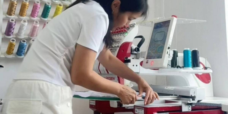 ШҚО тұрғыны «Ауыл аманаты» жобасы арқылы тігін шеберханасын ашты