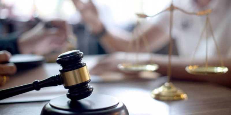 Шымкентте ауладағы біреудің баласын ұрған келіншек жазаланды