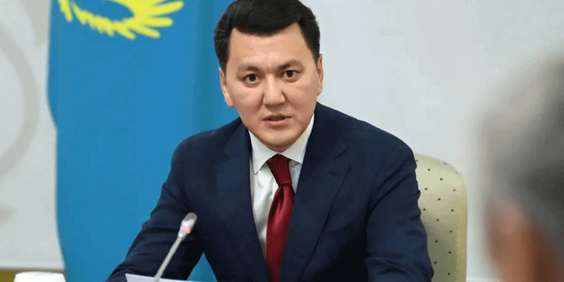 Ерлан Қарин: Бұл Жарлық – ішкі саясат саласындағы жұмысты жүйелейтін маңызды құжат