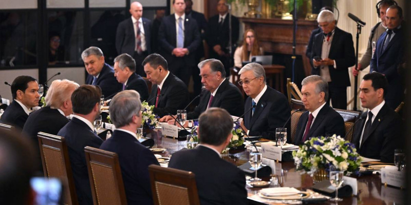 Формат эволюциясының «шыңы»: Әлемдік БАҚ "C5+1" саммиті туралы не жазып жатыр?