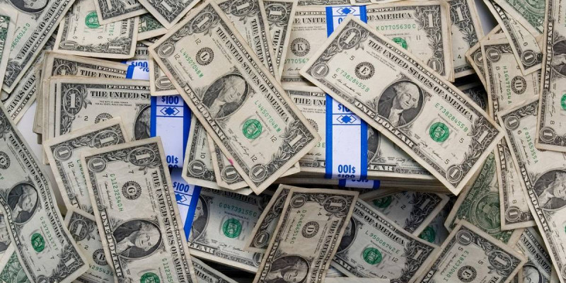 Биржада доллар бағасы арзандады