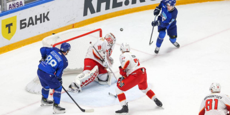 ҚХЛ: «Барыс» ұзақ жеңілістерден кейін жеңіске жетті