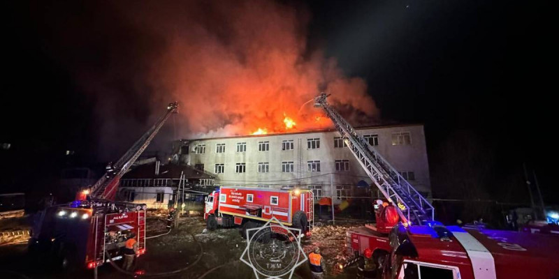 Алматыда балалар үйіндегі өрт сөндірілді