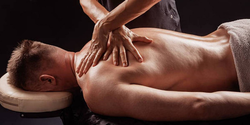 Атырауда боди-массаж жасайтын қыз клиентін пышақтап өлтірген