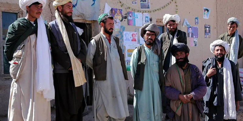 Ауғанстанда әйелдерге жұмыс істеуге және көшеге паранжасыз шығуға тыйым салынды