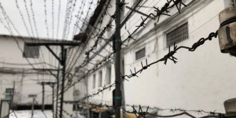 Екібастұзда танысының жүрегіне пышақ сұғып өлтірген әйелге сот үкімі шықты